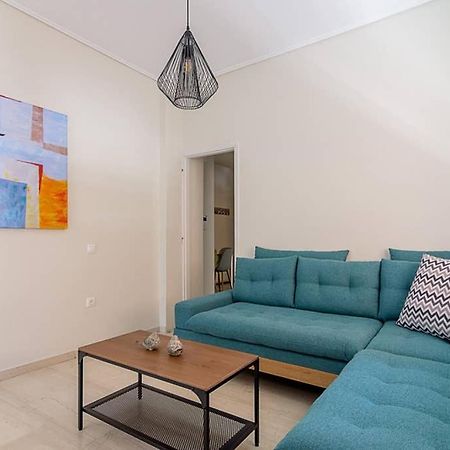 Cozy Flat With 1 Bedroom Next To Metro Station Atena Exterior foto