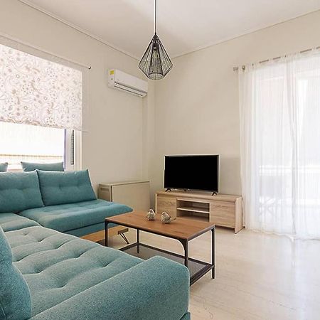 Cozy Flat With 1 Bedroom Next To Metro Station Atena Exterior foto
