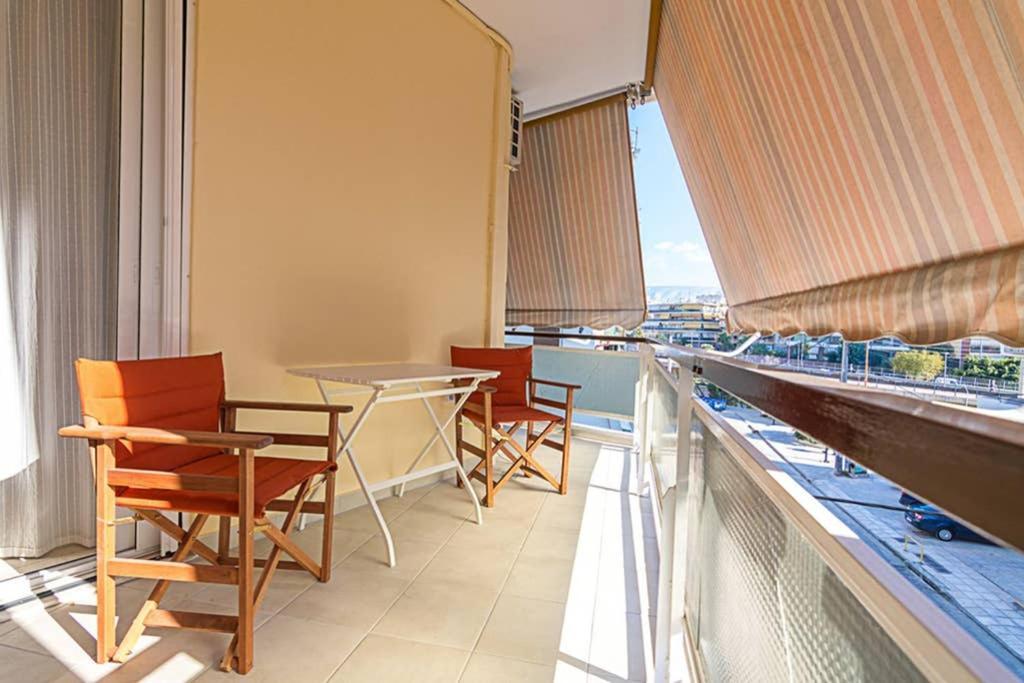 Cozy Flat With 1 Bedroom Next To Metro Station Atena Exterior foto