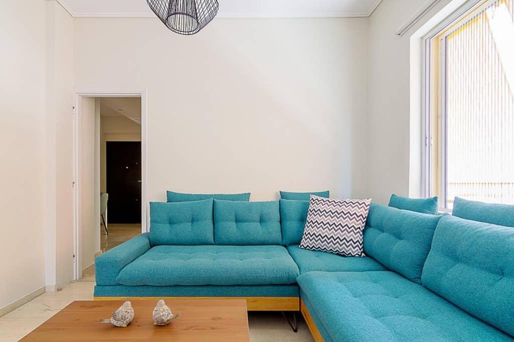 Cozy Flat With 1 Bedroom Next To Metro Station Atena Exterior foto
