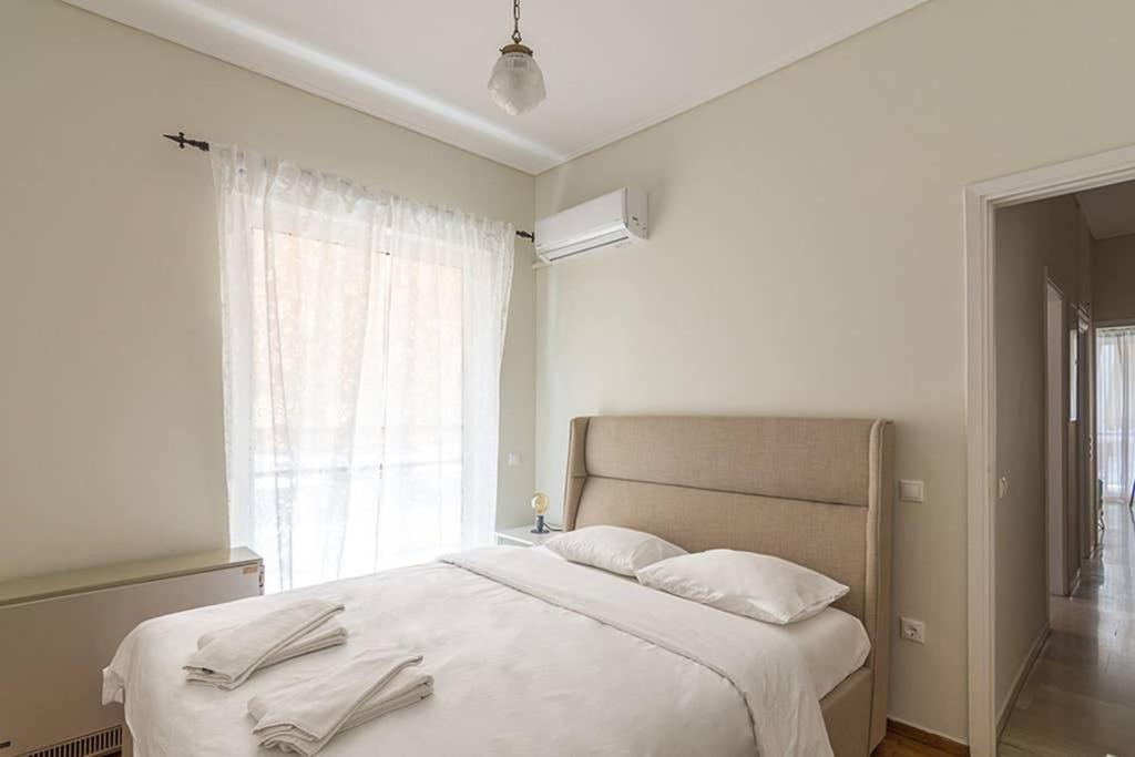 Cozy Flat With 1 Bedroom Next To Metro Station Atena Exterior foto